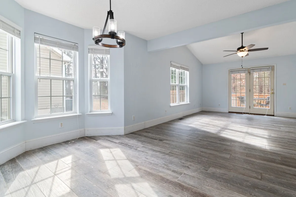Clean, safe room after biohazard cleanup in Islip Terrace, NY